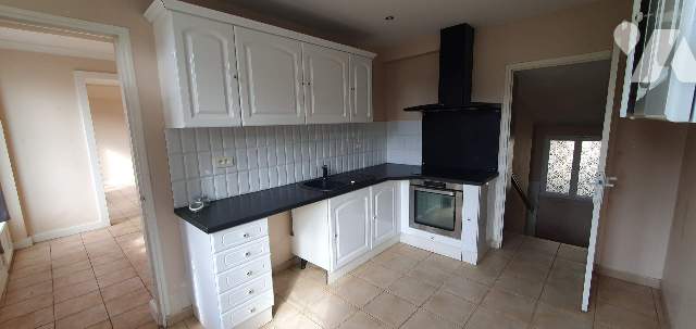 Maison 6 pièces 122 m² · à Pont-Audemer · 121,8 m² · 165 000 €