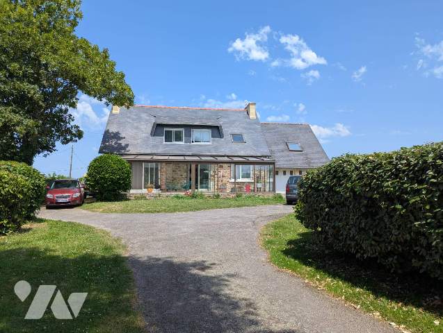 Maison 6 pièces 173 m² · à Poullan-sur-Mer · 173 m² · 380 000 €