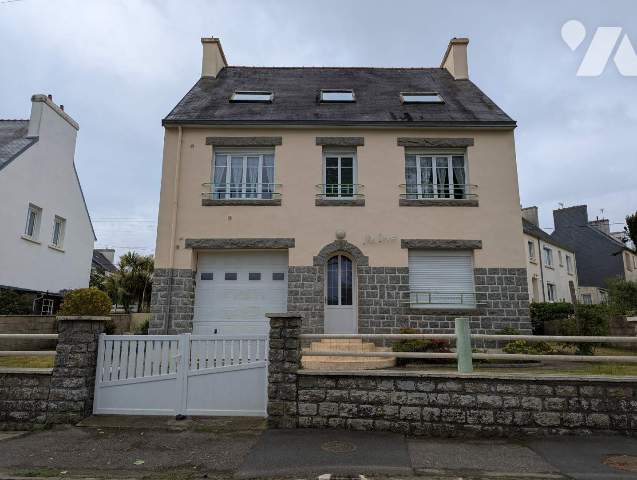 Maison 8 pièces 131 m² · à Douarnenez · 131 m² · 265 000 €