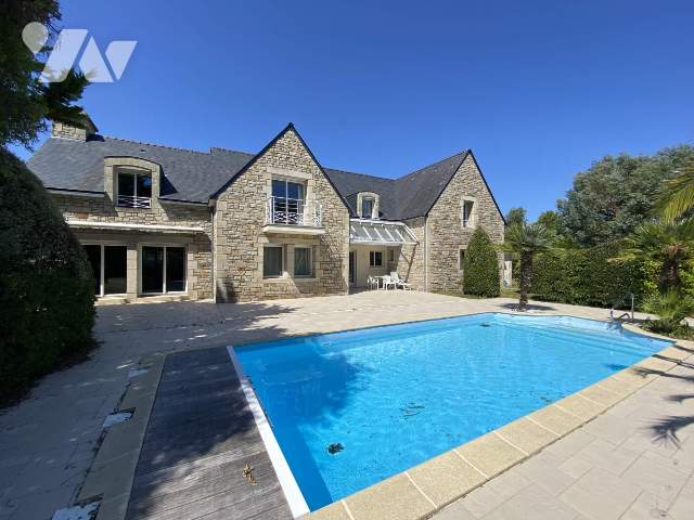 Maison 350m² — Pont-l'Abbé