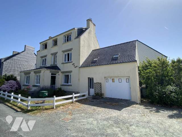 Maison 6 pièces 133 m² · à Plobannalec-Lesconil · 132,6 m² · 250 000 €