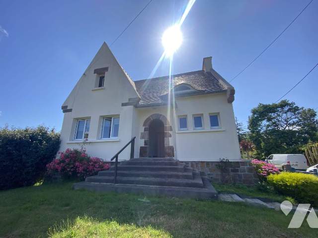 Maison 6 pièces 110 m² · à Plougasnou · 110 m² · 290 000 €
