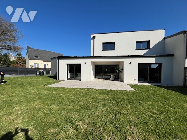 Maison 6 pièces 130 m² · à Crevin · 130 m² · 360 000 €