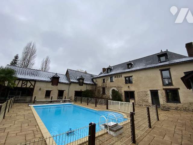 Location - Maison / villa - NOYAL CHATILLON SUR SEICHE - 315,82 m² - 9 pièces - 019/5331