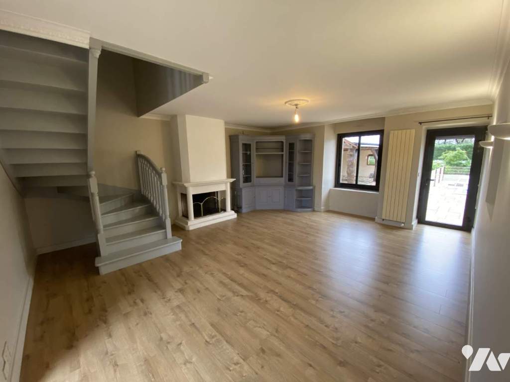 LOCATION maison-NOYAL CHATILLON SUR SEICHE (35)