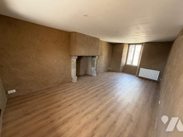 Location - Maison / villa - SERVON SUR VILAINE - 91,62 m² - 5 pièces - 019/5437