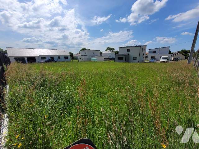 Terrain 708 m² · à La Bouëxière · 708 m² · 105 000 €