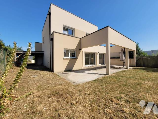 Maison 6 pièces 130 m² · à Servon-sur-Vilaine · 130 m² · 400 000 €