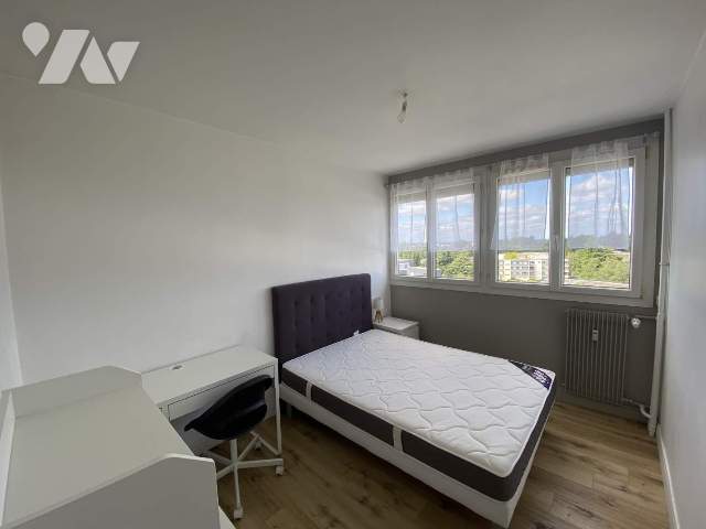 Appartement 1 pièce 81 m² · à Rennes · 81 m² · 400 €