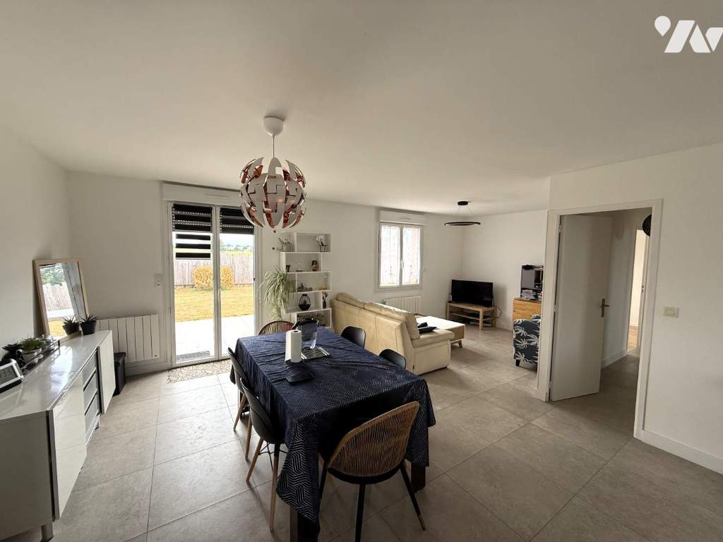 Maison 5 pièces 121 m² · à Servon-sur-Vilaine · 120,8 m² · 1 100 €