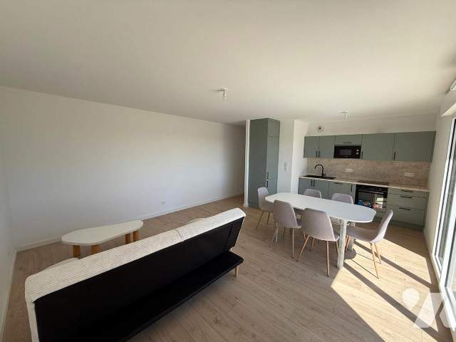 Appartement 3 pièces 64 m² · à Châteaugiron · 64 m² · 830 €