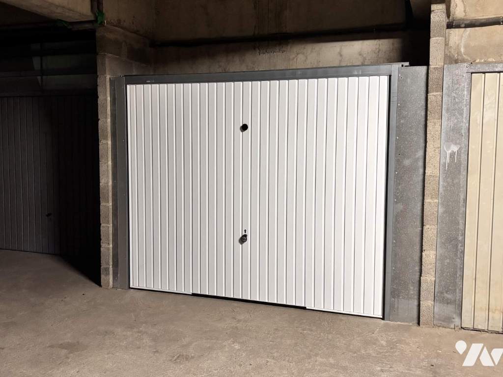 Parking 15 m² · à Rennes · 14,8 m² · 30 000 €