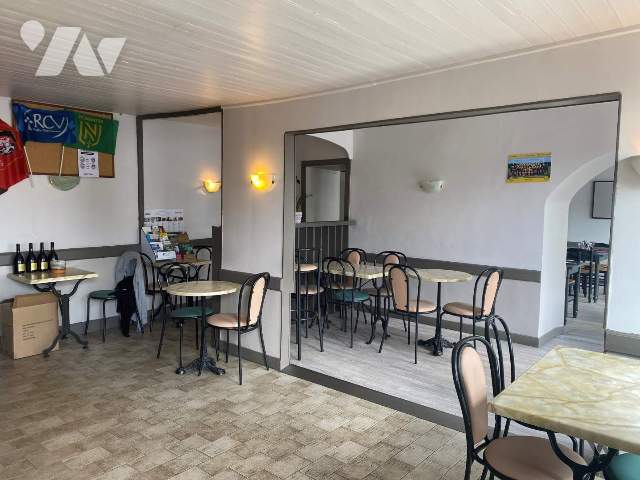 Immeuble 230 m² · à Mordelles · 230 m² · 275 000 €