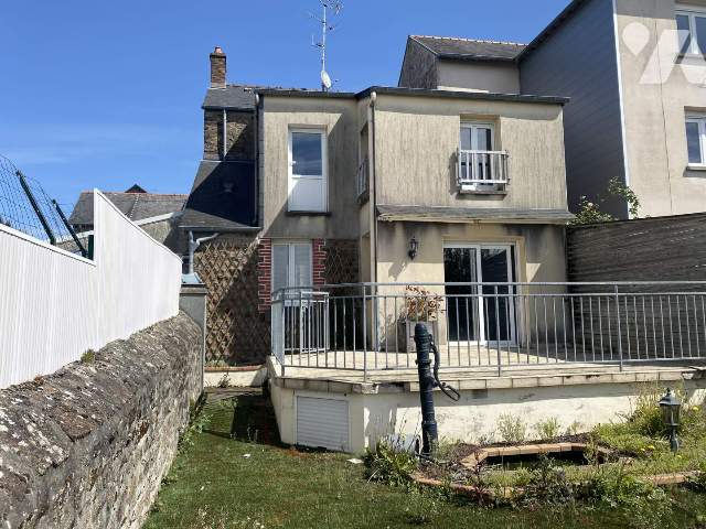 Maison 5 pièces 94 m² · à Fougères · 94 m² · 160 000 €
