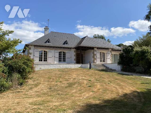Maison 8 pièces 167 m² · à Châtillon-en-Vendelais · 167 m² · 278 000 €