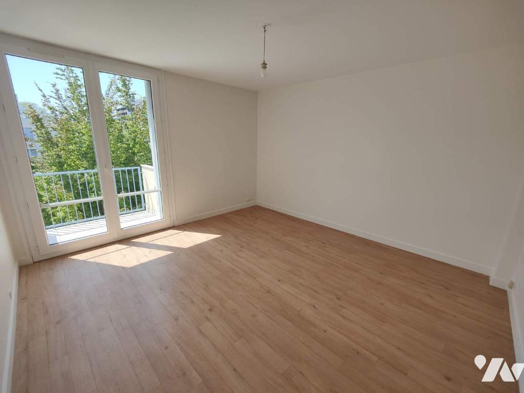 Appartement 3 pièces 60 m² · à Rennes · 60,4 m² · 130 000 €
