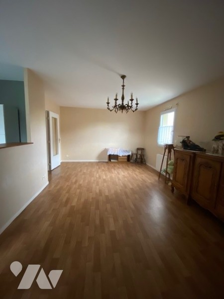 LOCATION appartement-TINTENIAC (35)
