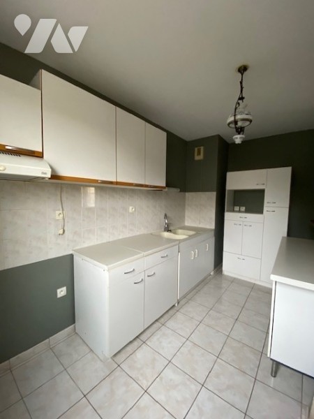 LOCATION appartement-TINTENIAC (35)