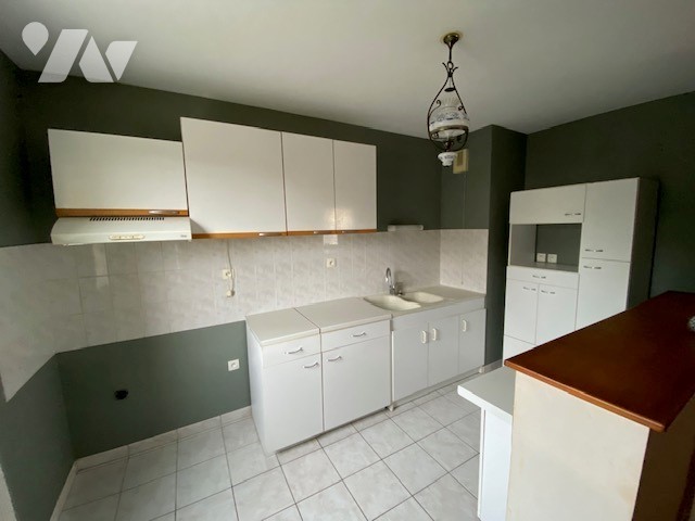 LOCATION appartement-TINTENIAC (35)