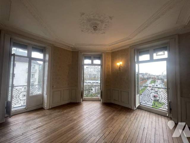 Appartement 11 pièces 234 m² · à Rennes · 234 m² · 765 000 €