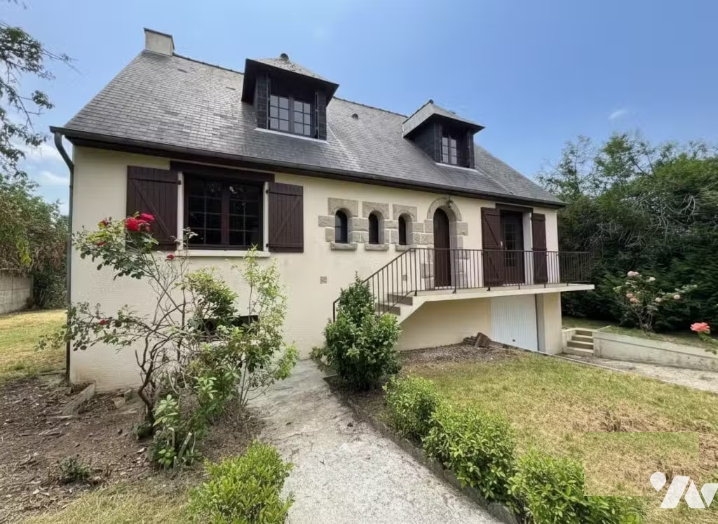 Maison 6 pièces 153 m² · à Marpiré · 153 m² · 190 000 €