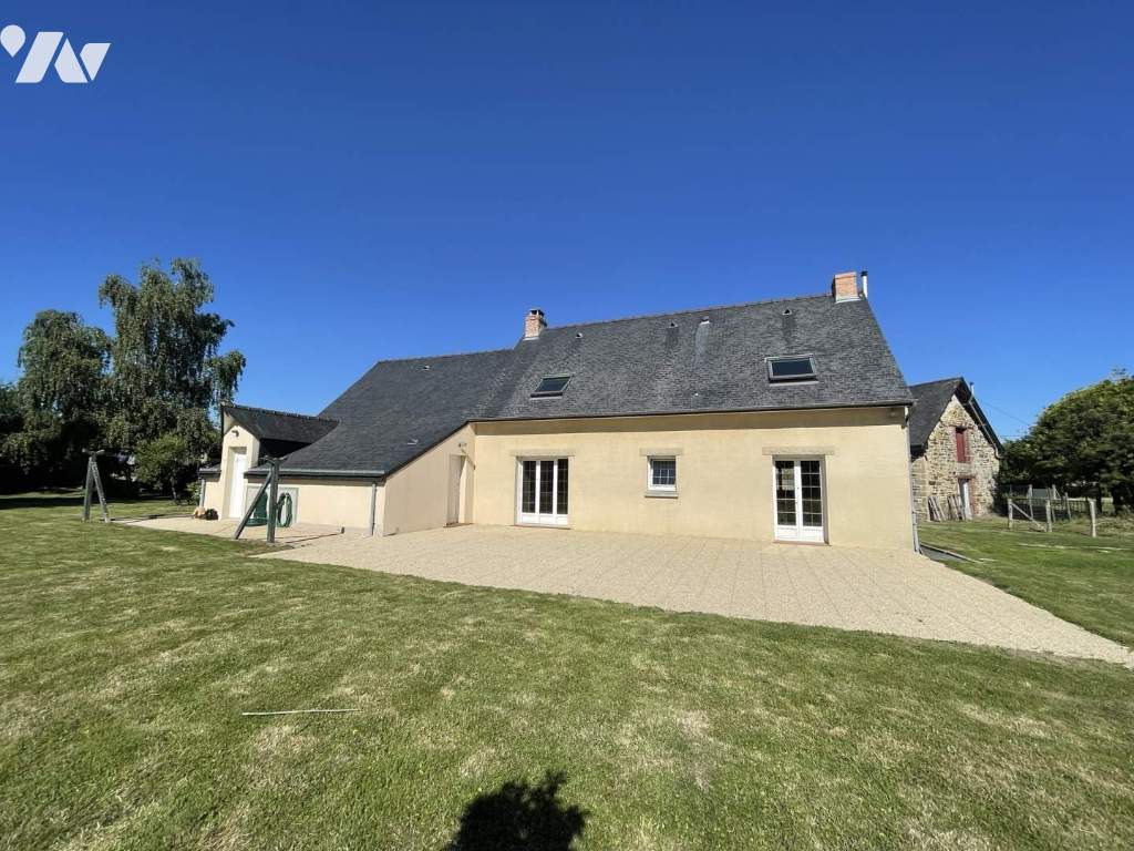 Maison 6 pièces 145 m² · à Torcé · 145 m² · 270 000 €
