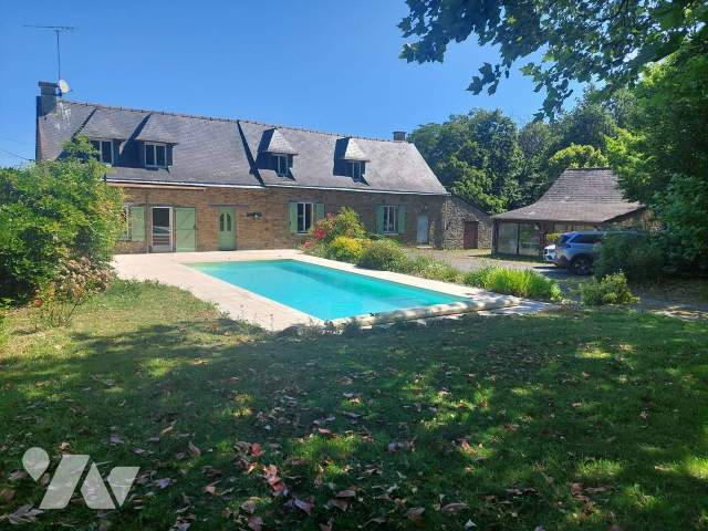 Maison 8 pièces 201 m² · à Martigné-Ferchaud · 200,5 m² · 309 000 €