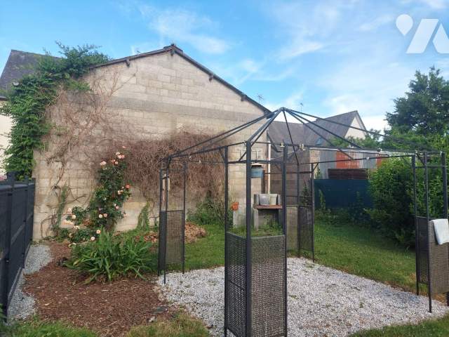 Maison 1 pièce 90 m² · à Retiers · 90 m² · 50 000 €