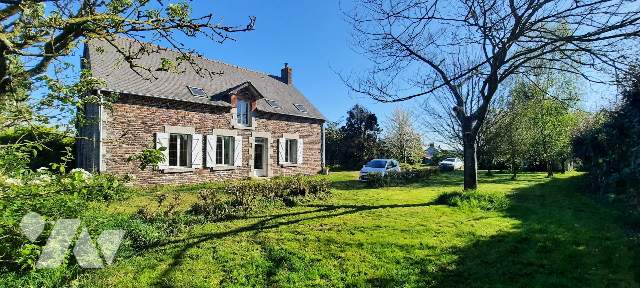 Maison 8 pièces 153 m² · à Retiers · 153 m² · 270 000 €