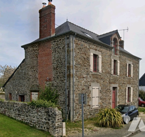 Maison 241m² — Marcillé-Robert