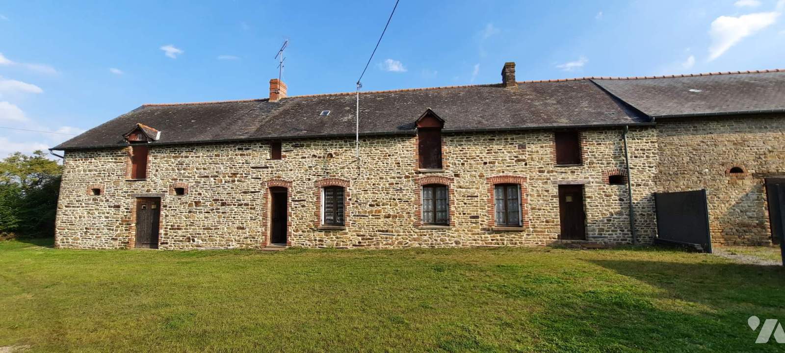 Maison 4 pièces 100 m² · à Retiers · 100 m² · 110 000 €