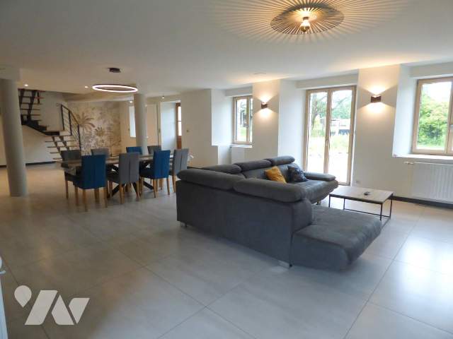 Maison 204m² — Brie