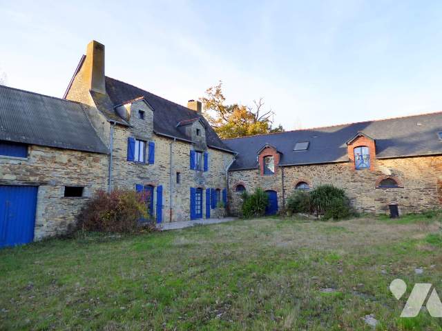 Maison 6 pièces 126 m² · à Crevin · 126 m² · 360 000 €