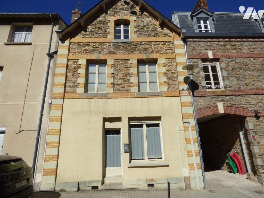Maison 3 pièces 85 m² · à Bain-de-Bretagne · 84,5 m² · 115 000 €
