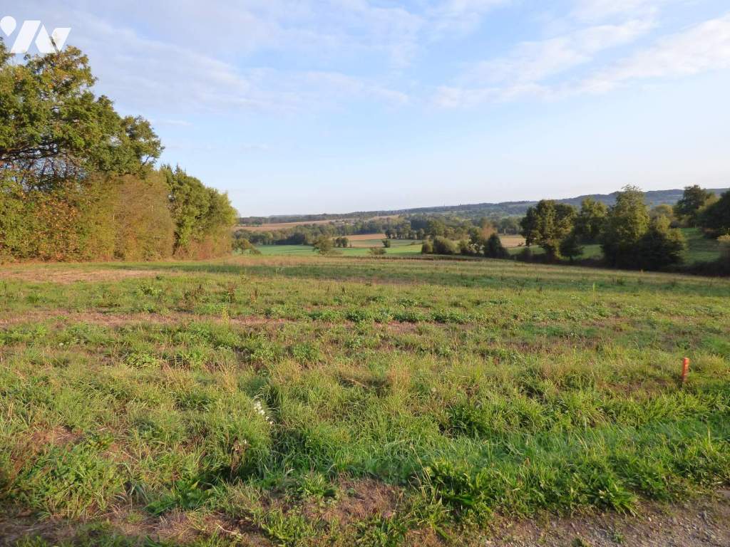 Terrain 2025 m² · à Pléchâtel · 2 025 m² · 80 000 €