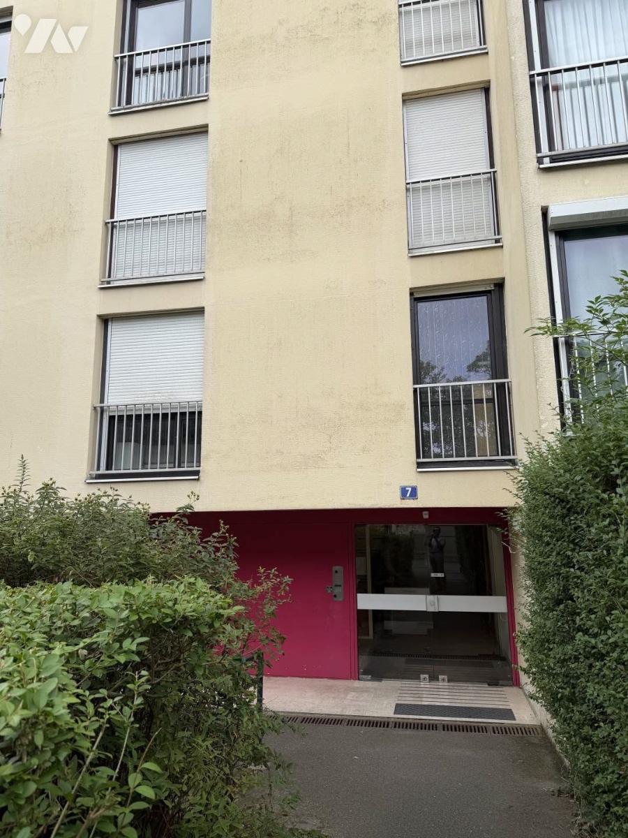 Appartement 4 pièces 95 m² · à Rennes · 95 m² · 220 000 €