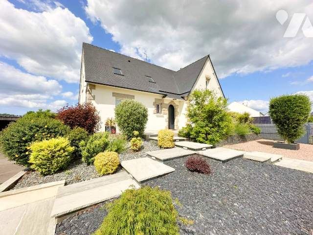 Vente - Maison / villa - DINGE - 200 m² - 6 pièces - 150/1970