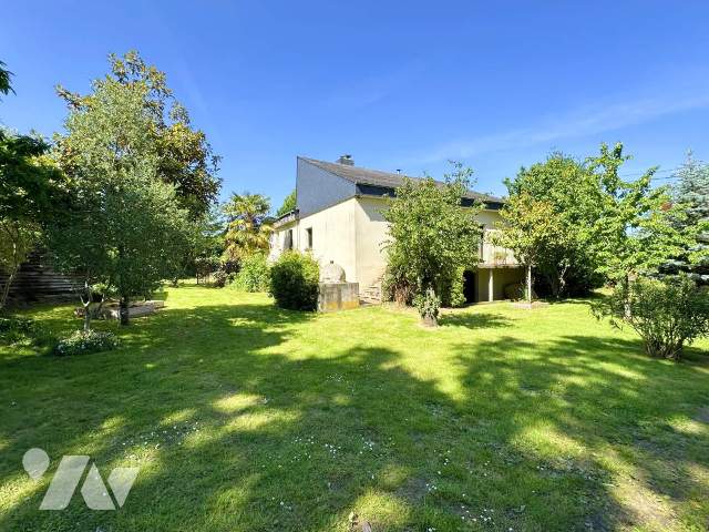 Maison 7 pièces 184 m² · à Thorigné-Fouillard · 183,7 m² · 525 000 €