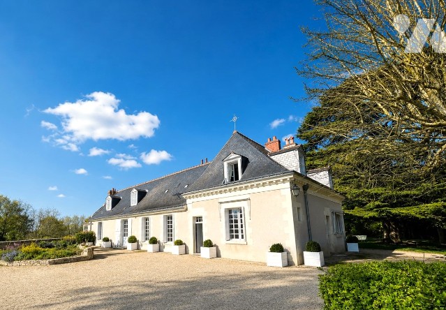 Maison 11 pièces 459 m² · à Tours · 459 m² · 1 749 000 €