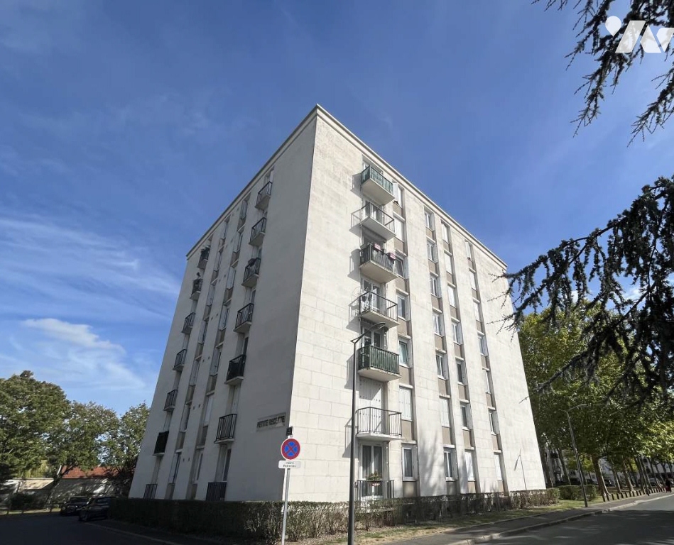Appartement 4 pièces 75 m² · à Joué-lès-Tours · 75,2 m² · 88 000 €