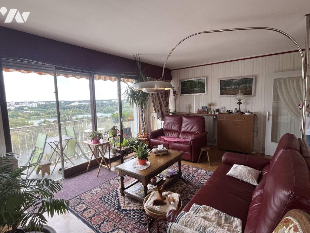 Appartement 4 pièces 85 m² · à Tours · 85,2 m² · 130 000 €