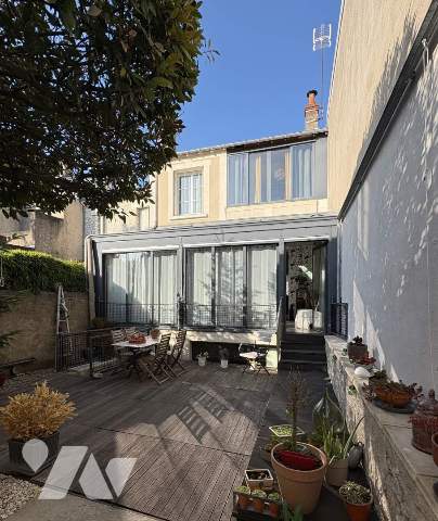 Vente - Maison / villa - TOURS - 155 m² - 8 pièces - 005/2048