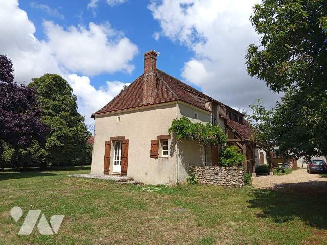 Vente - Maison / villa - COURCAY - 175 m² - 7 pièces - 021/MA0765