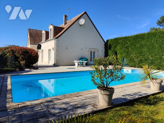 MAI 260m² — Civray-de-Touraine