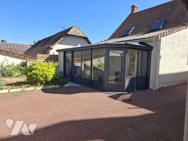 Maison 6 pièces 118 m² · à Saint-Romain-sur-Cher · 118 m² · 190 000 €