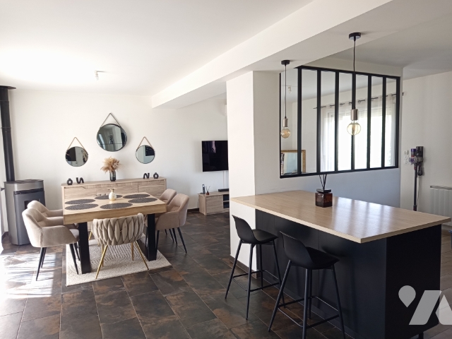 Maison 5 pièces 118 m² · à La Croix-en-Touraine · 118 m² · 300 000 €