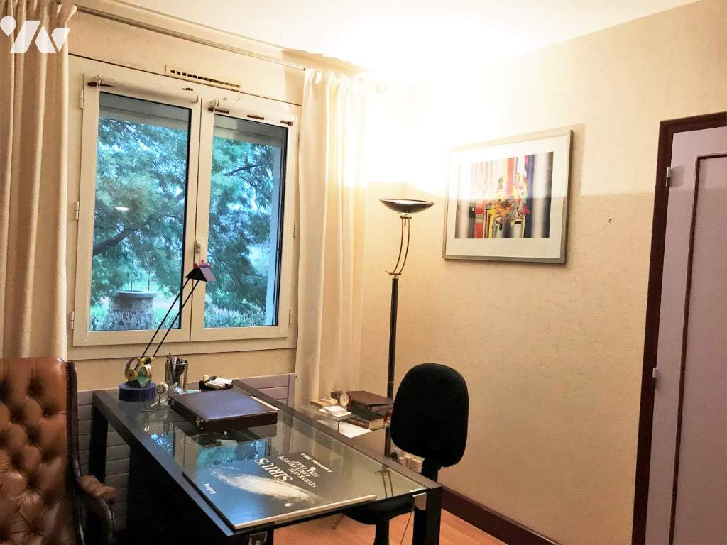 VENTE maison-MONTS (37)