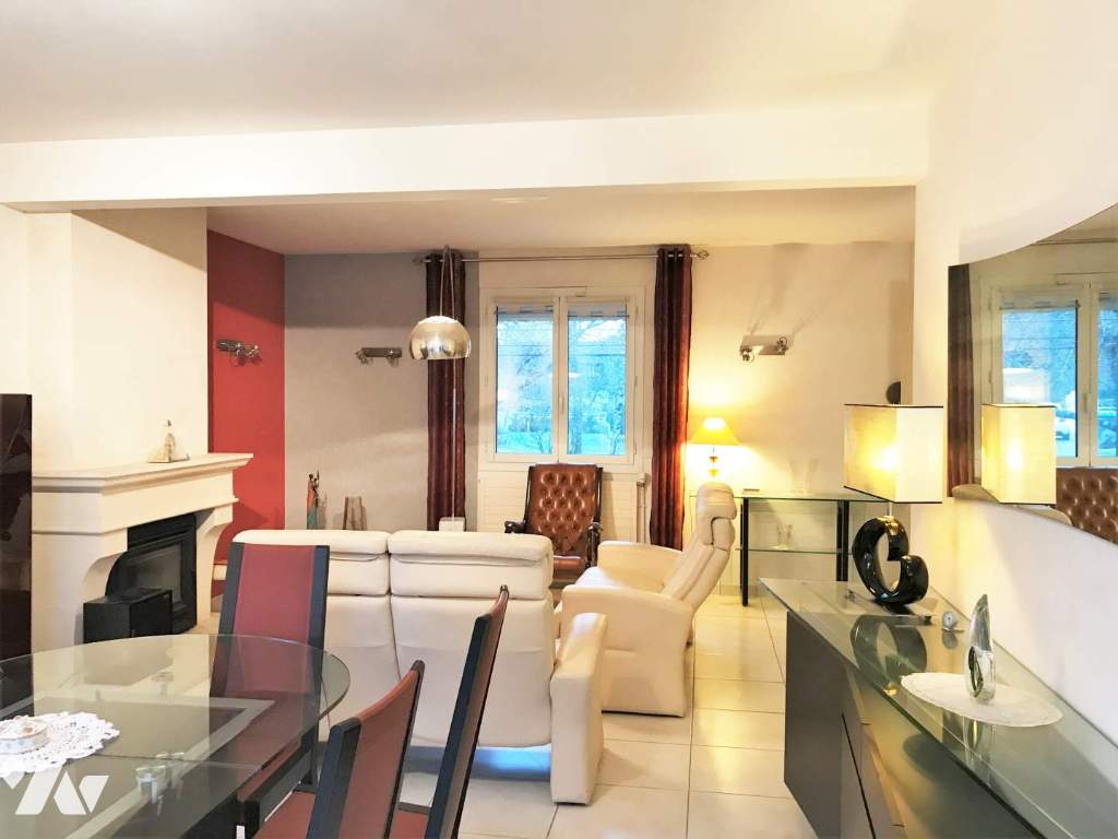 VENTE maison-MONTS (37)