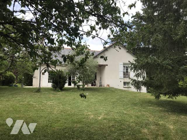 Maison 6 pièces 160 m² · à Monts · 160 m² · 325 000 €