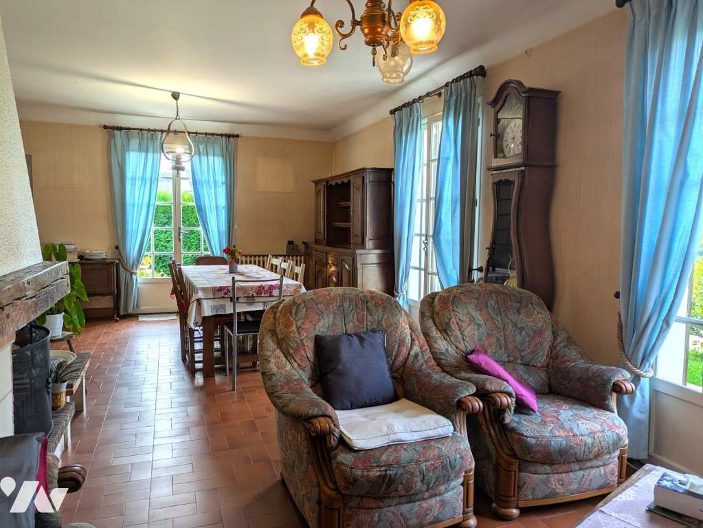 VENTE maison-STE MAURE DE TOURAINE (37)